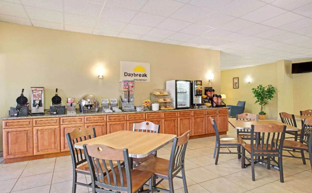 Days Inn by Wyndham Orlando Airport Florida Mall
