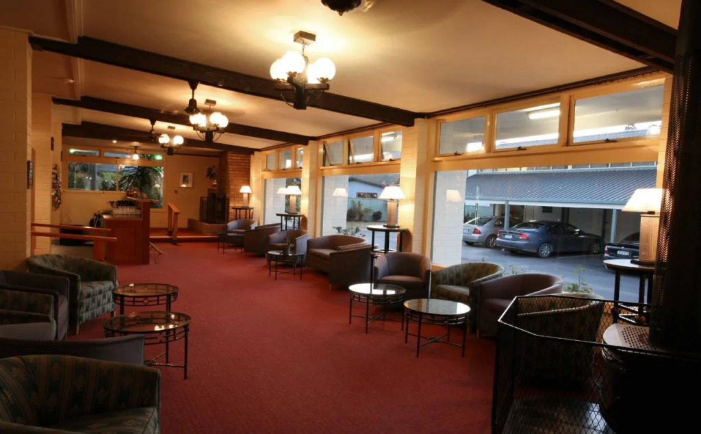 West Coaster Motel