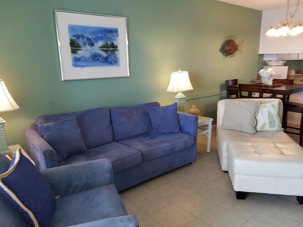 Harbor House 7 condo