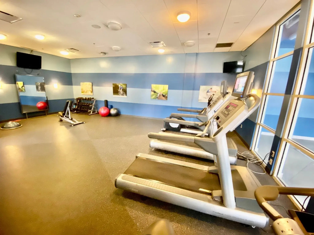 Holiday Inn Express Columbus Airport Easton