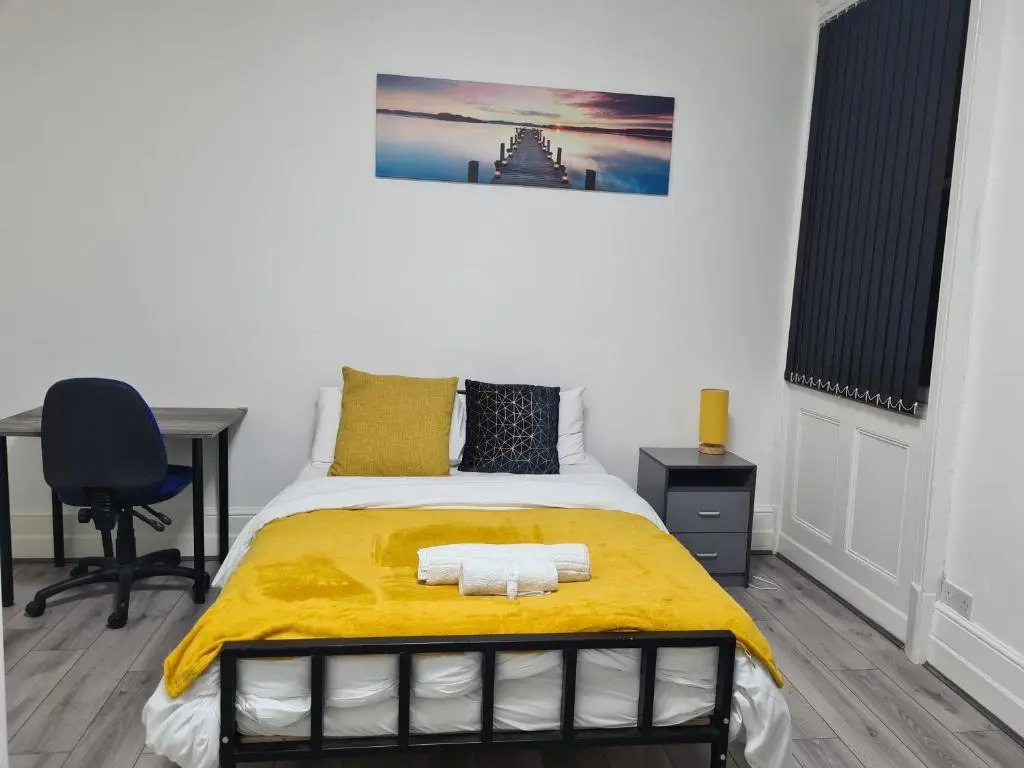 West Street 3-Bed 3-Ensuite Apartment Leicester