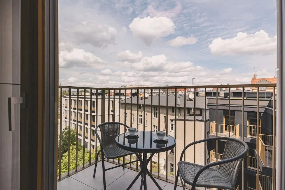 Nowoczesne Studio Tranquilo Centrum Balkon