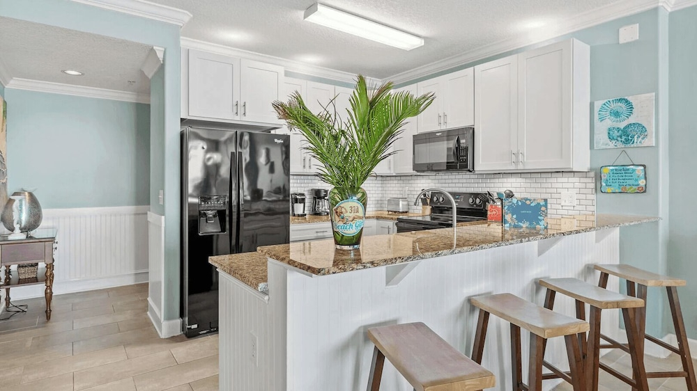 Emerald Isle 701 by Avantstay Gul Front Corner Unit 2 Pools