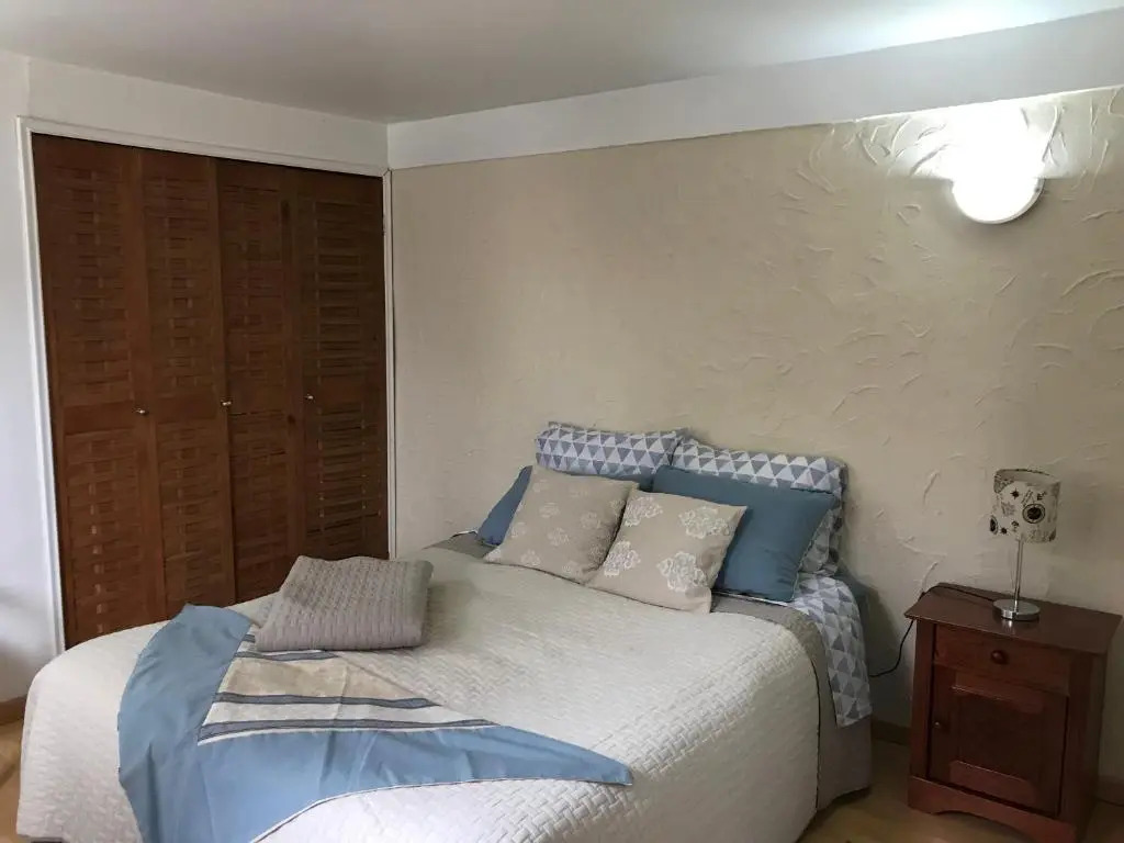 JI Home Boutique