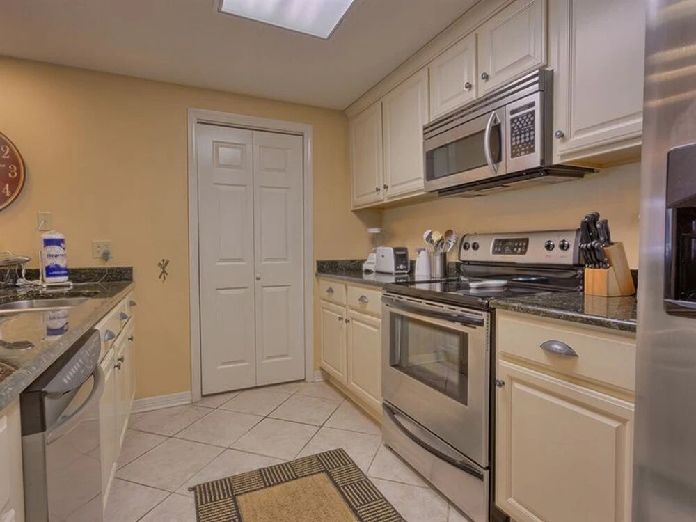 Four Seasons by Meyer Vacation Rentals
