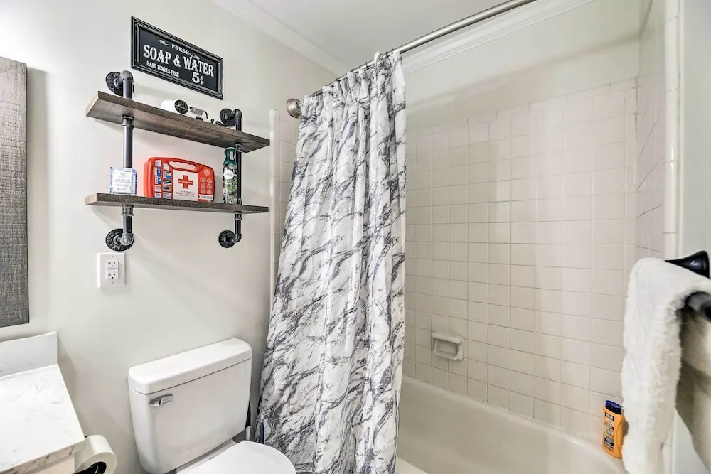Family-Friendly New Bern Home w/ Backyard