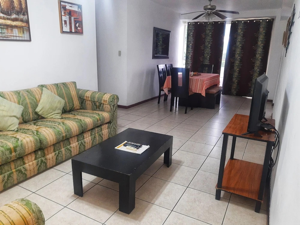 Suites & Apartments San Benito Flats