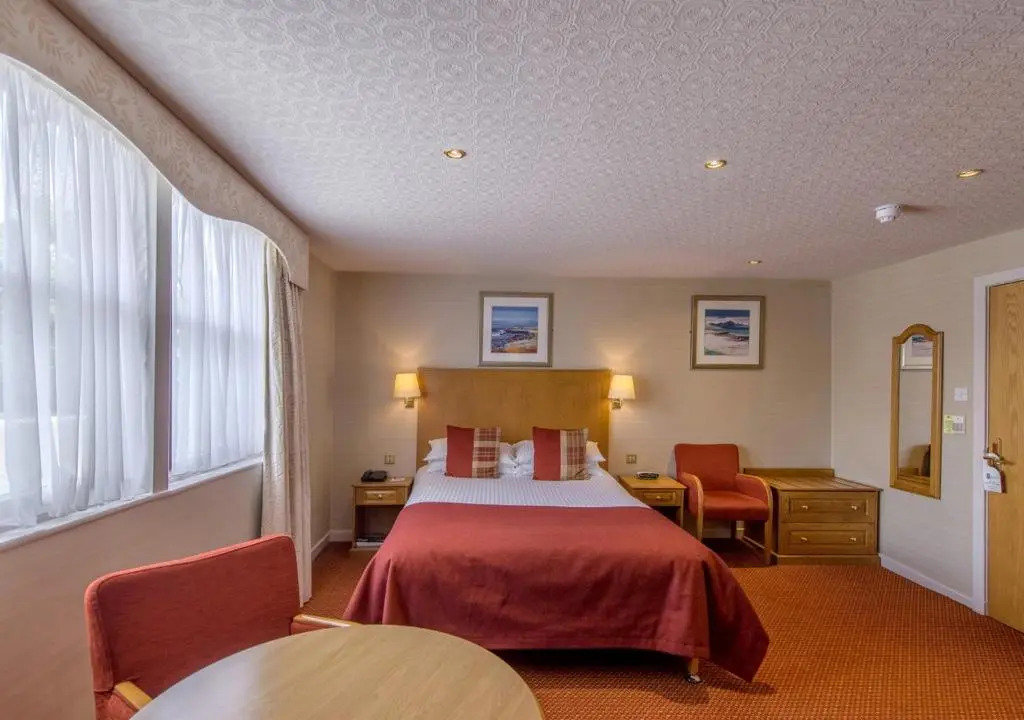 Atholl Hotel