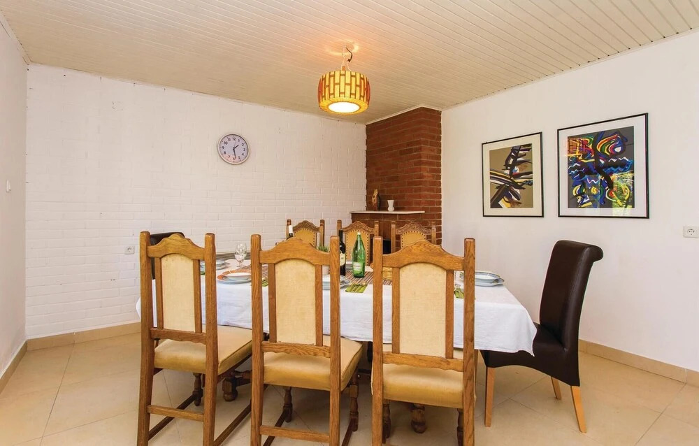 4 Bedroom Lovely Home In Malinska