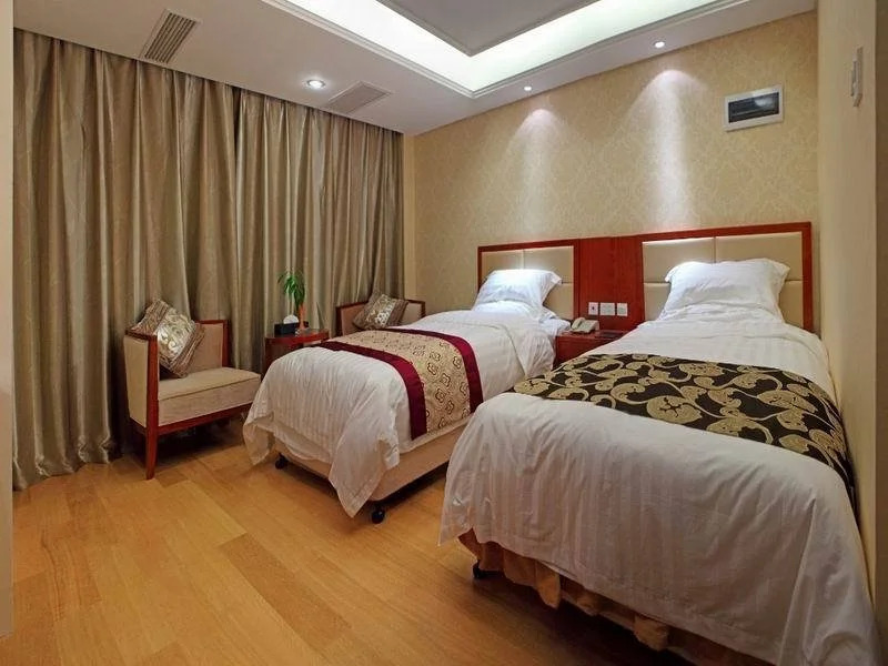 Regan International Hotel