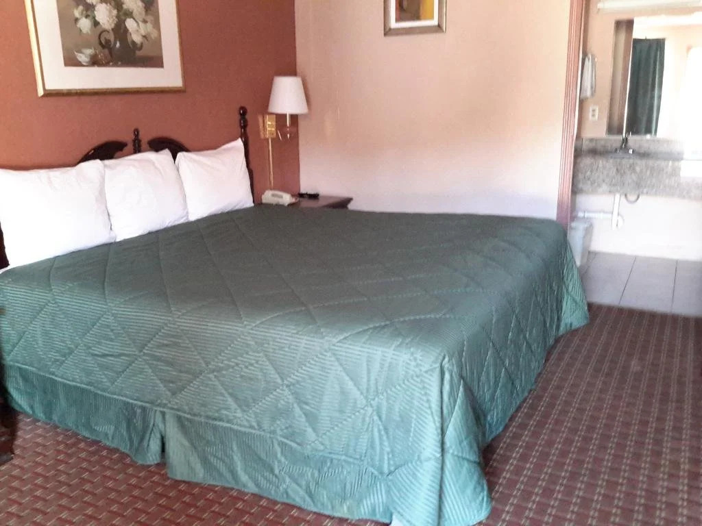 Budget Inn
