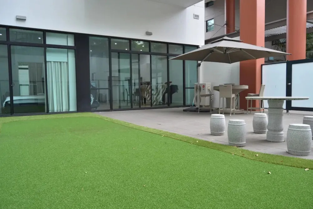 Modern and Spacious 2 Bedroom Apartment in Ultimo