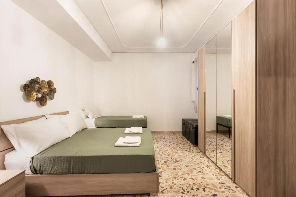 Trigona 4 Apartment
