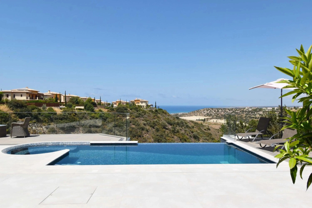 3 bedroom Villa Lania with golf course and sea views, Aphrodite Hills Resort