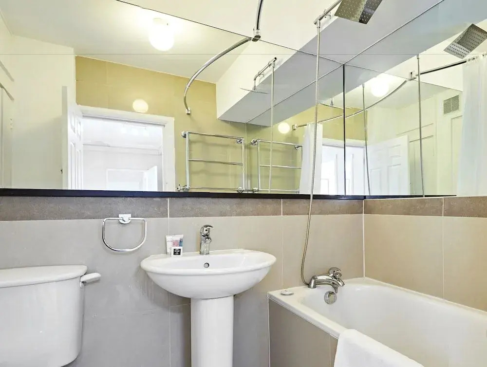 Crawford Suites Serviced Apartments