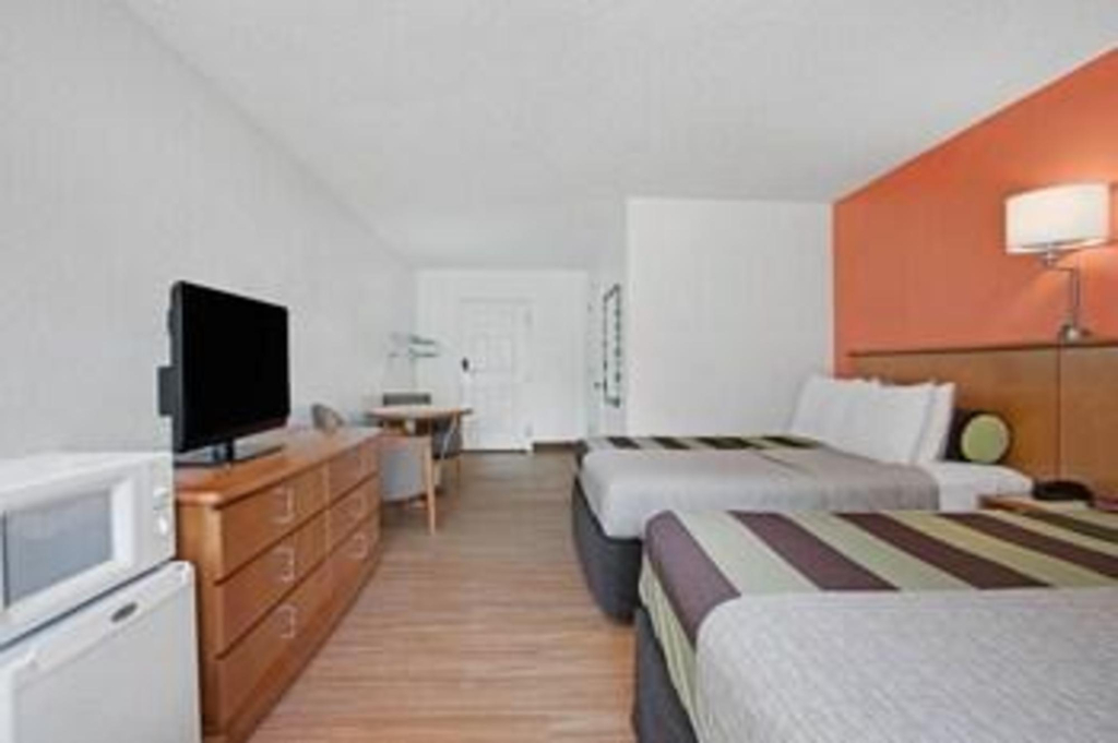 Clearwater Hotel