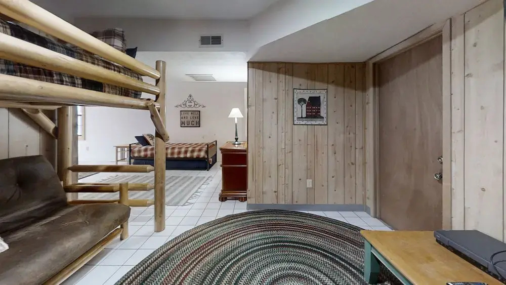 Sweet Scarlet Rose 4 Bedroom Cabin