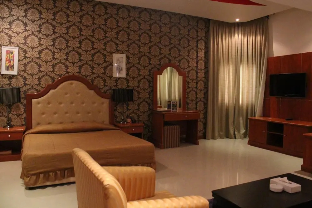 Riviera Hotel