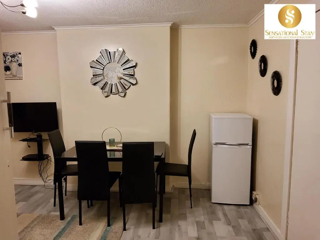 2 Bedroom Apt , Sensational Stay Serviced Accommodation Aberdeen- Middlefield Place