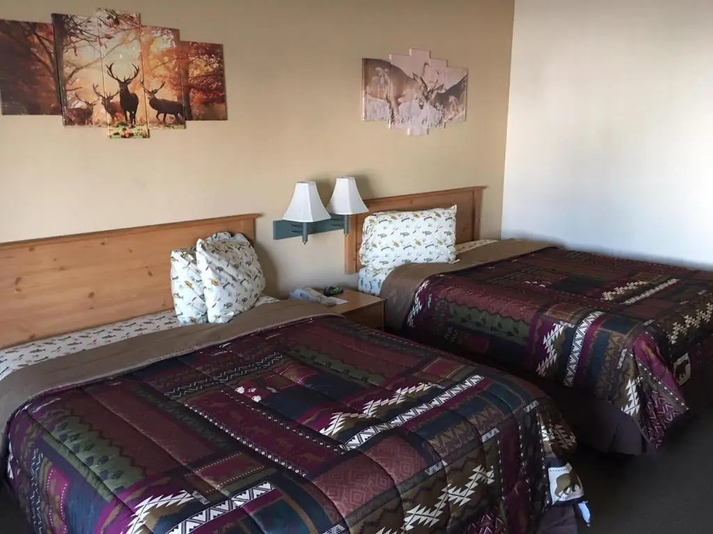 Booneslick Lodge - Neosho