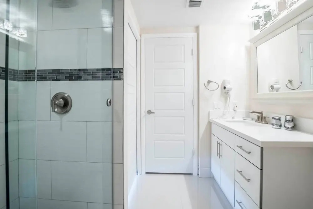 Le Marina Bay 1006 by Go Florida Condo Sunny Isles