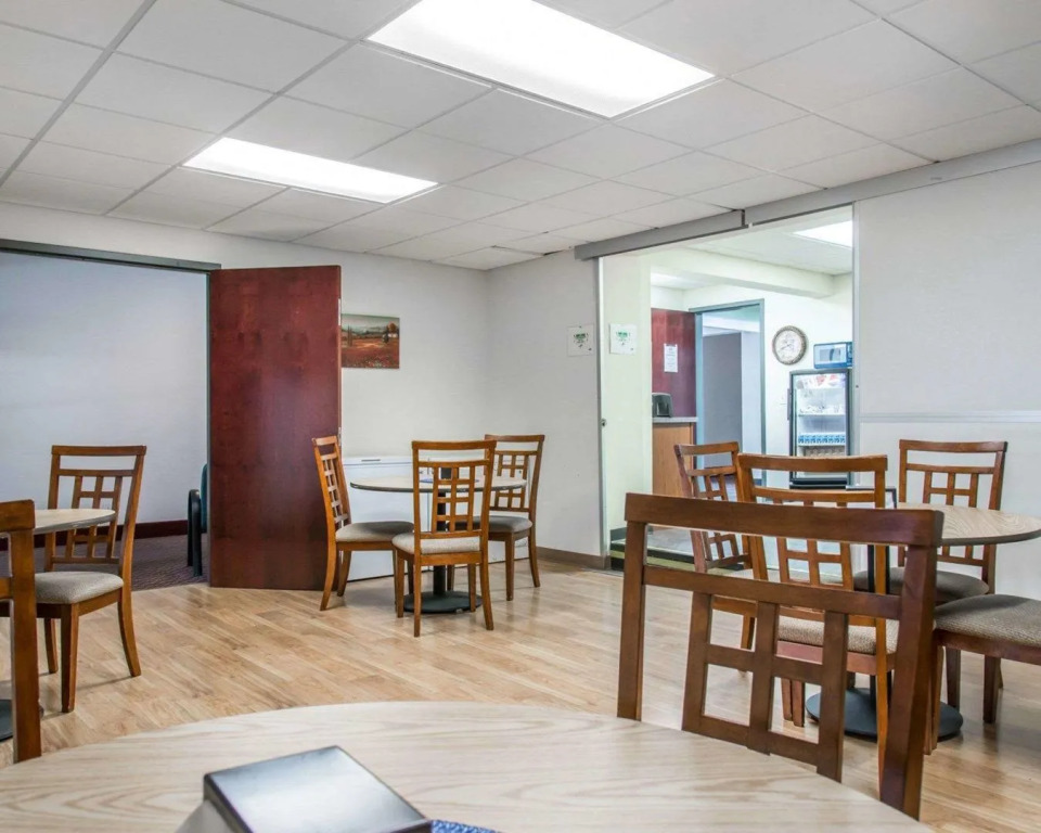 Regency Inn And Suites