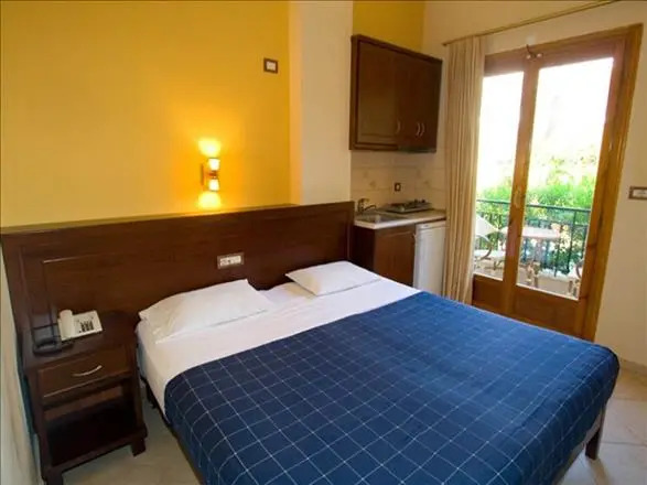 Ellopia Hotel