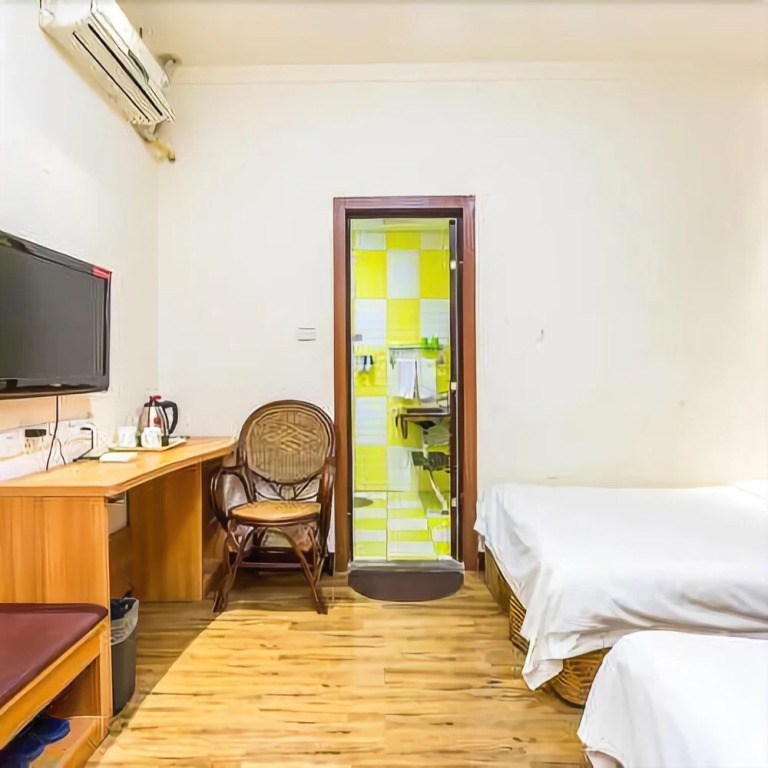 Jinan Runguo Fashion Hotel