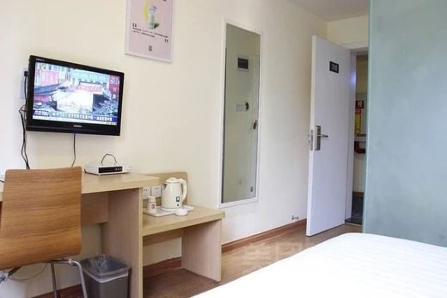 7 Days Inn (Chengdu Jinhuawanda Jiuyanqiao Branch)