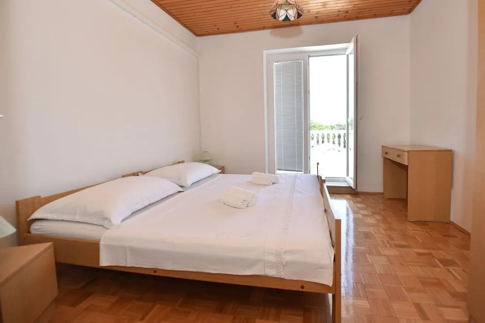 Apartments Zeno