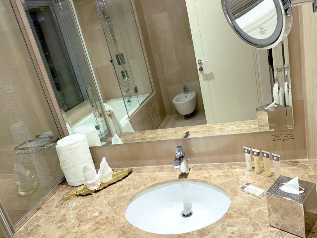 Grand Swiss-Belhotel Waterfront Seef