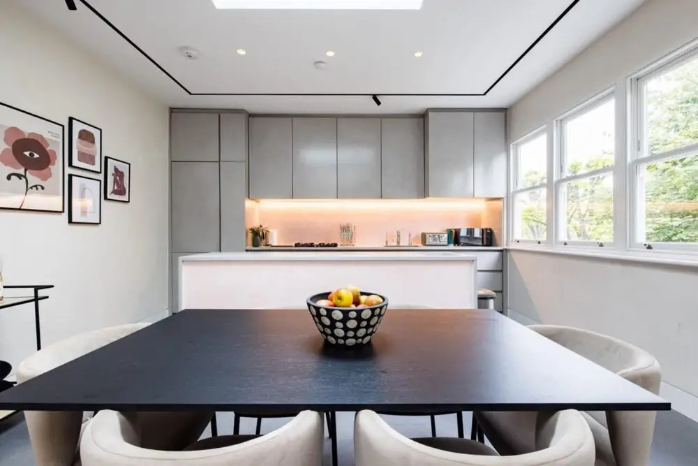 The Camden Arms - Bright and Charming 2bdr Flat