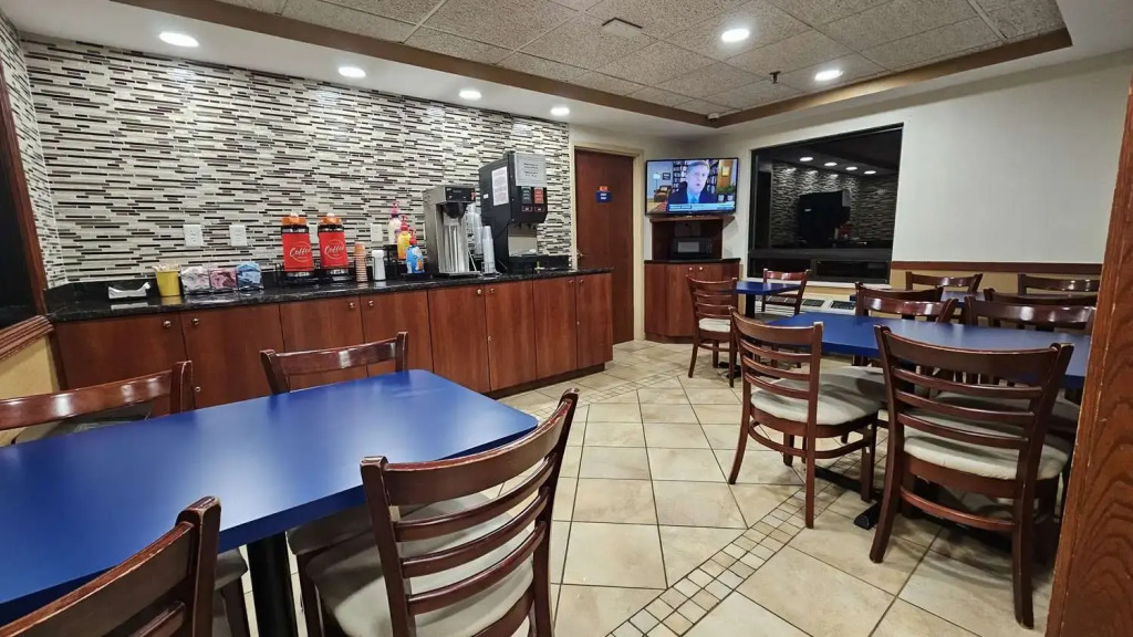 Econo Lodge Woodbridge
