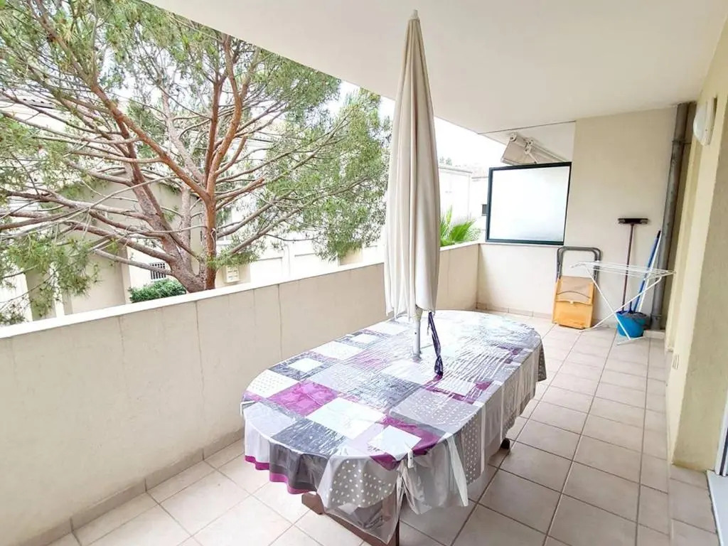Appartement Six-Fours-les-Plages, 3 pièces, 5 personnes - FR-1-316-205