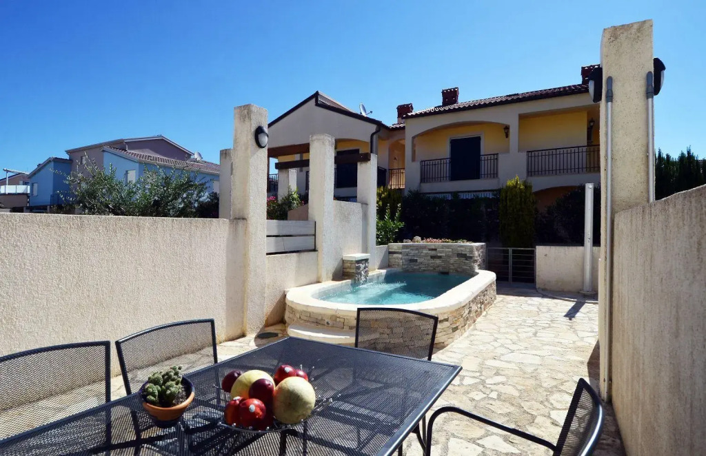 Villa Blue II
