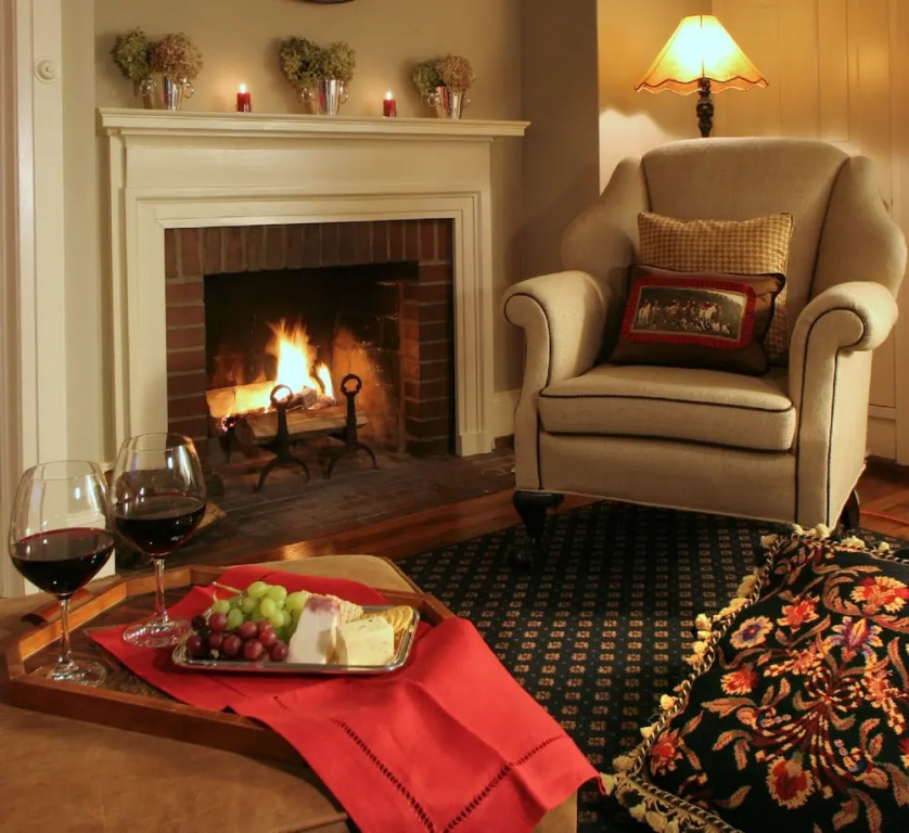 10 Fitch Luxurious Romantic Inn