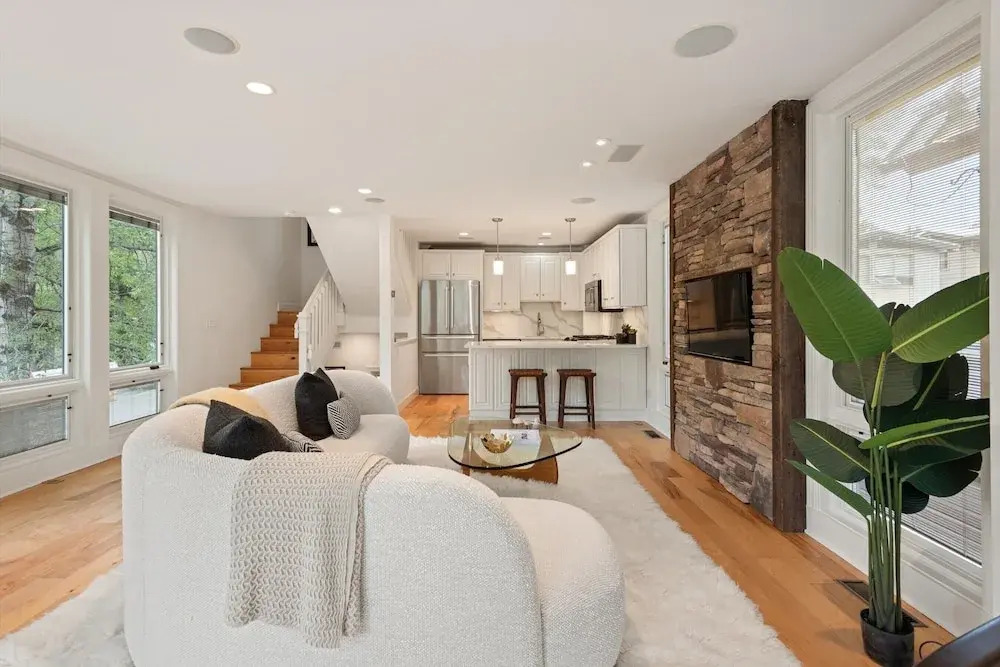 Aspen Eleve Serene 3BR Retreat With Hot Tub