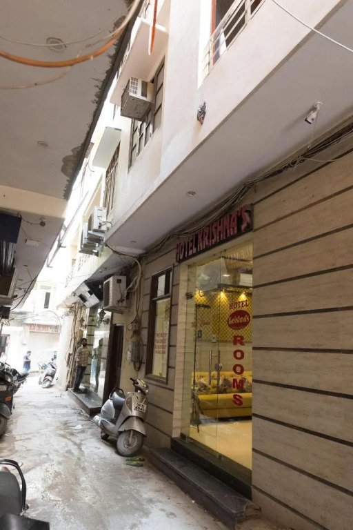 Hotel Krishnas Near Golden Temple