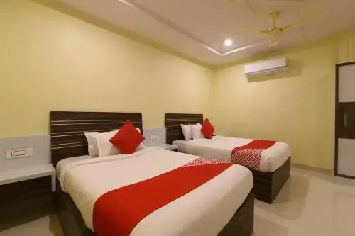 OYO 27635 Hotel Haripriya