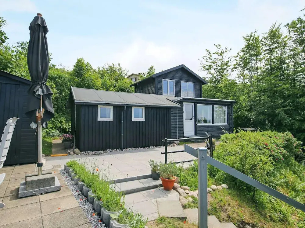 Lovely Holiday Home in AsnÃ¦s near Sea