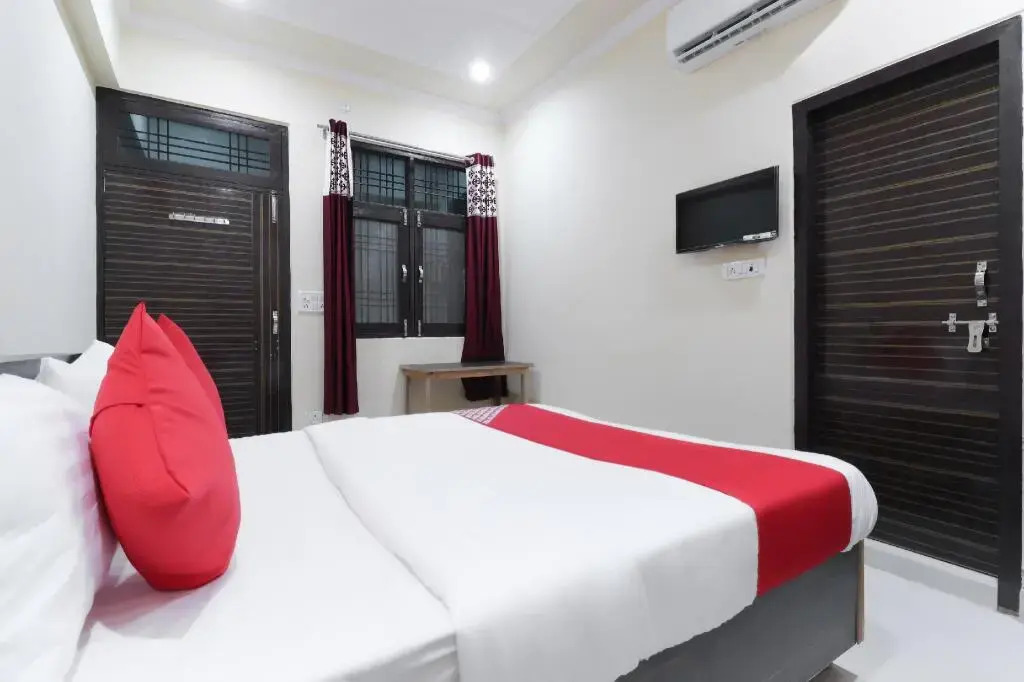 Falconn Infra Tower by OYO Rooms