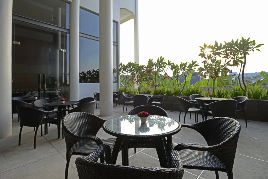 Premier Place Surabaya Airport