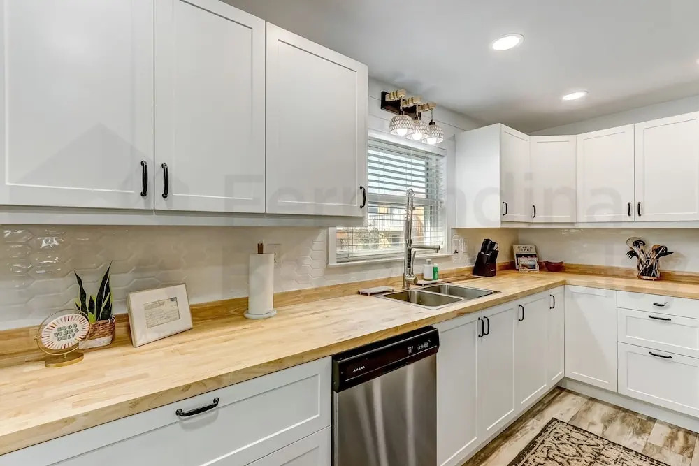 343 N Fletcher Ave B-upstairs 3 Bedroom Home by Redawning