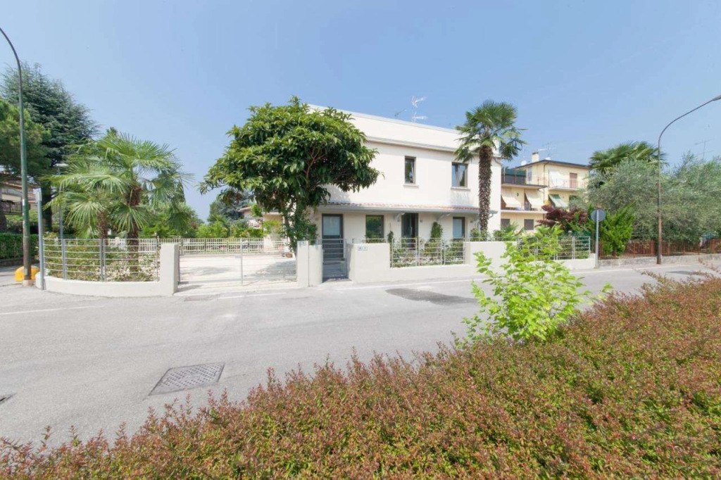 International Rooms & Apartments