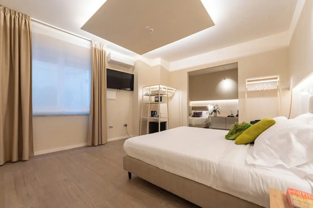 Six Luxury Rooms Pozzuoli