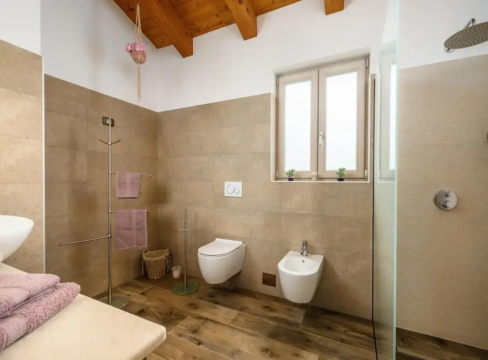 Villa in Srebrni i with Pool near Marea Beach