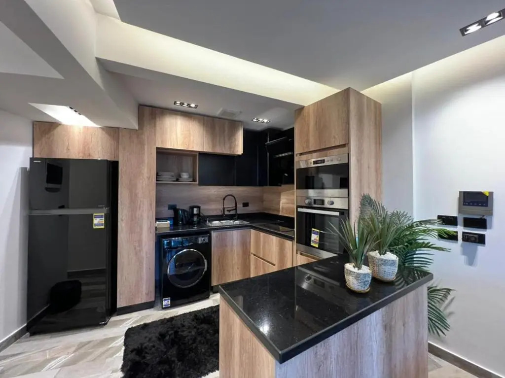 Al Faisal luxury apartment - Mamoura Compound