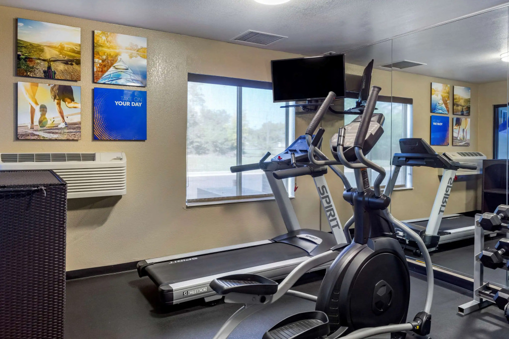 Comfort Inn & Suites