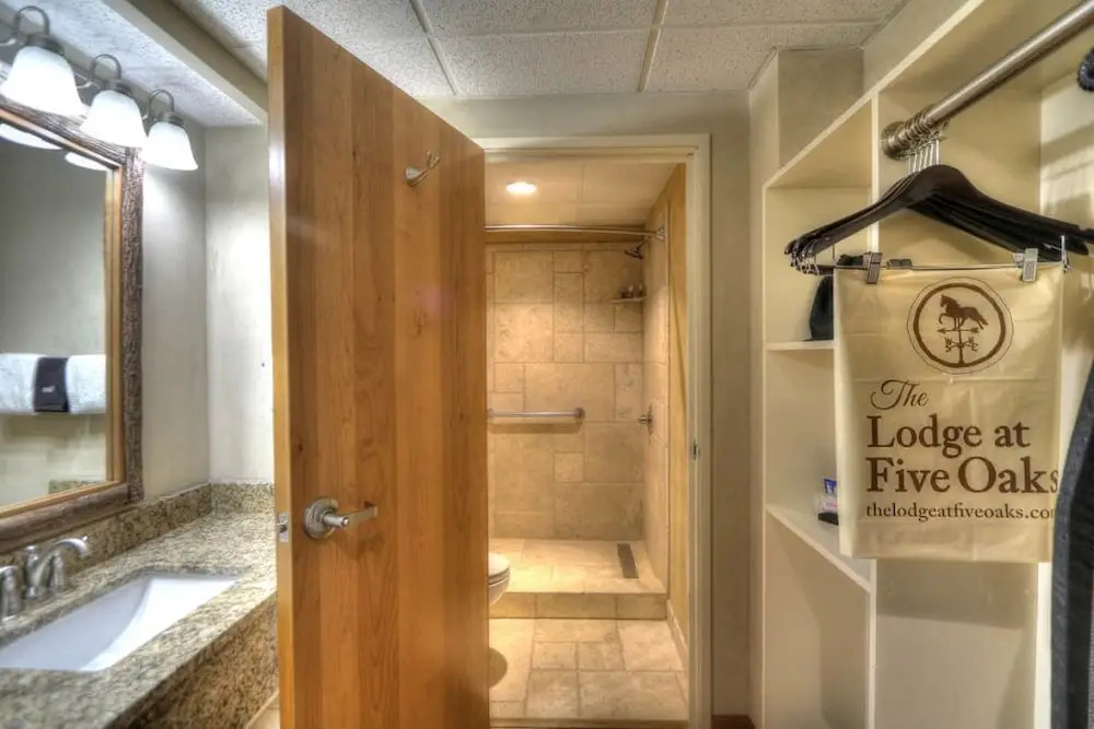 Lodge at Five Oaks Pigeon Forge - Sevierville