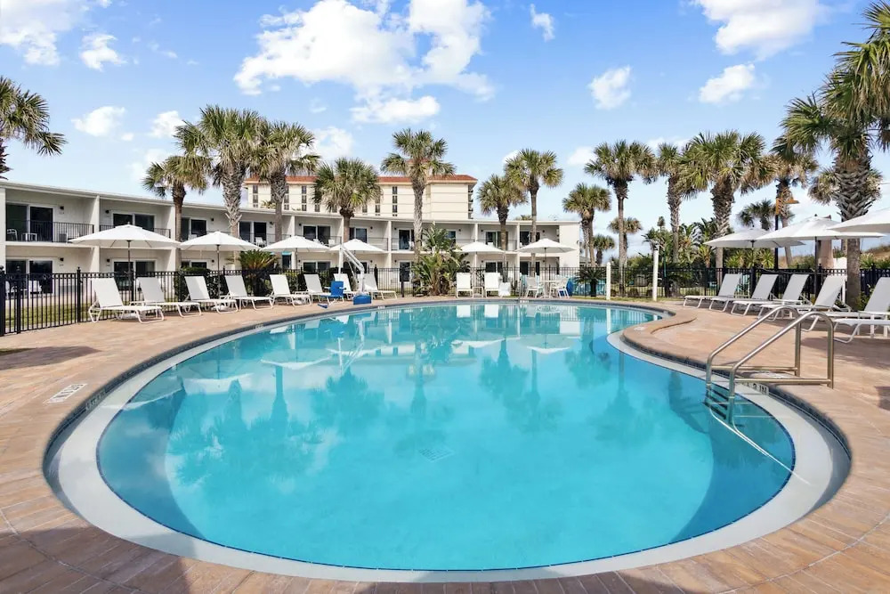 Seahorse Oceanfront Inn